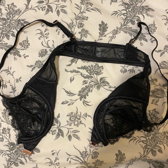 Black Lounge bra - Picture 3 of 3